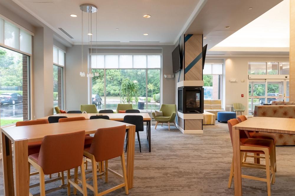 Hilton Garden Inn Плимут Экстерьер фото