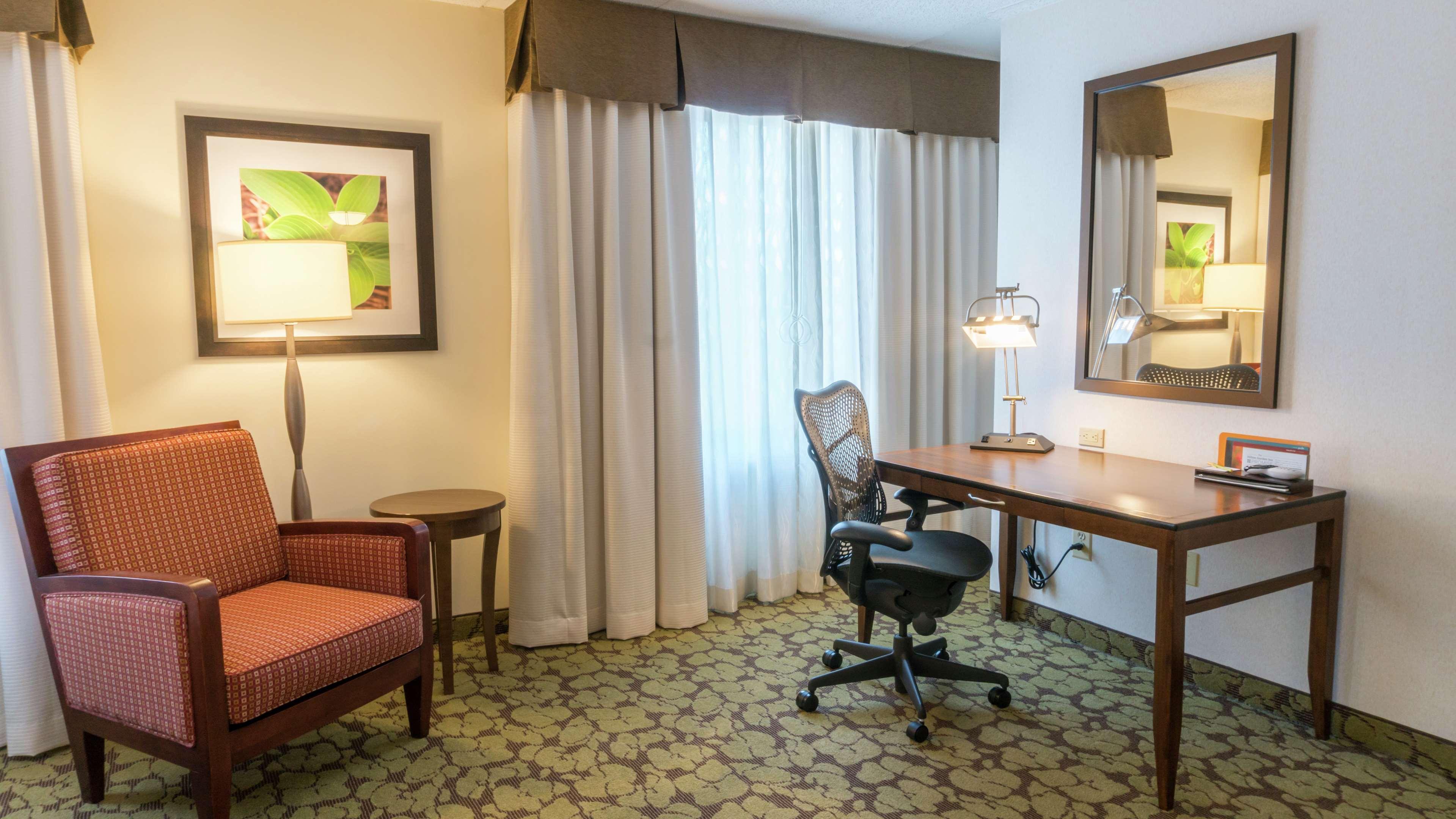 Hilton Garden Inn Плимут Экстерьер фото
