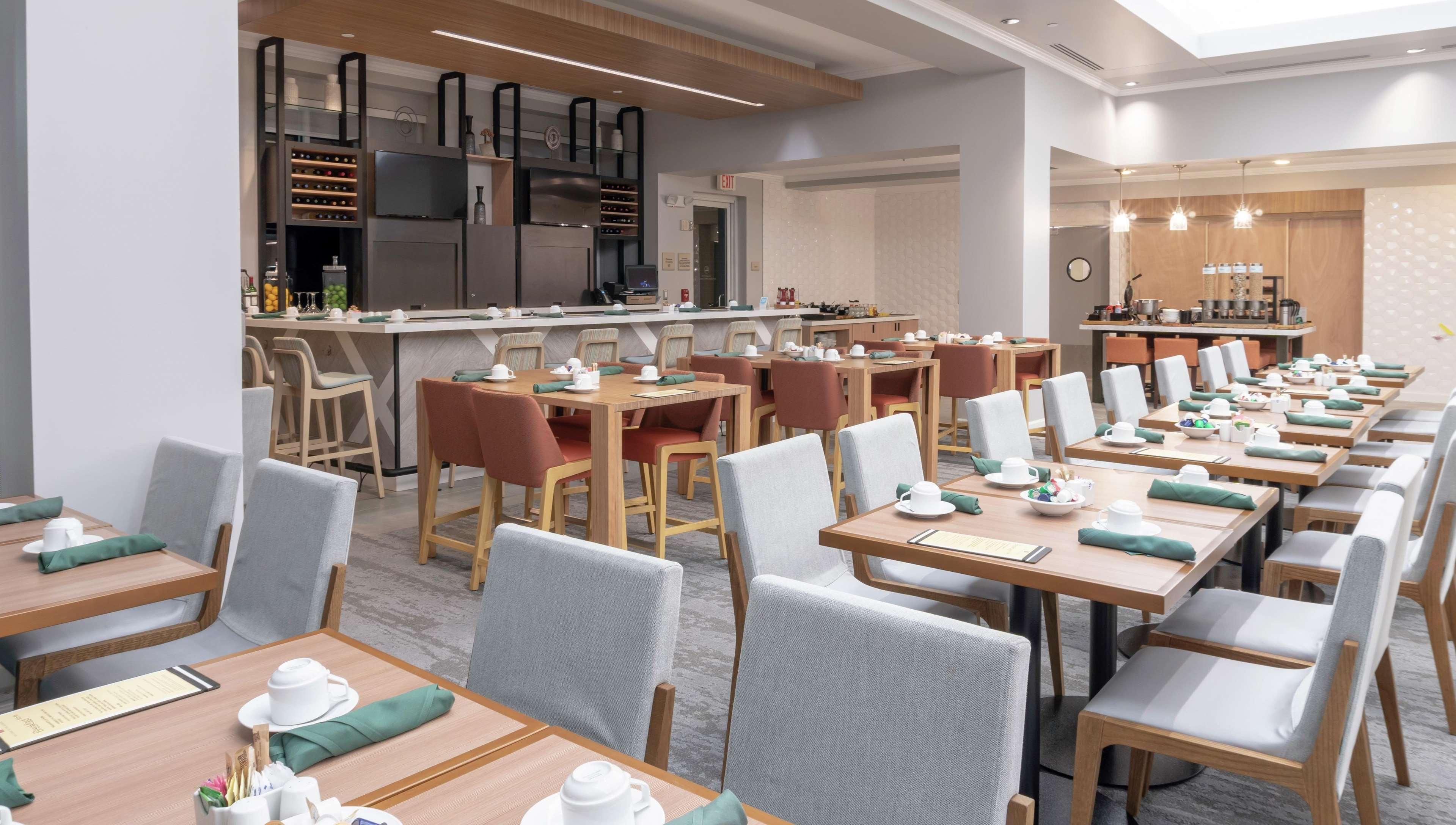 Hilton Garden Inn Плимут Экстерьер фото