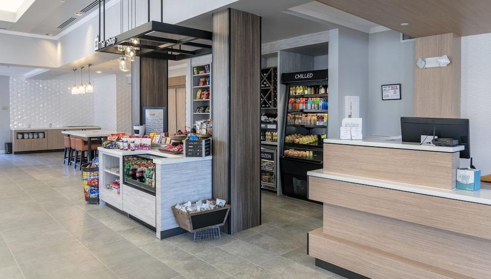 Hilton Garden Inn Плимут Экстерьер фото